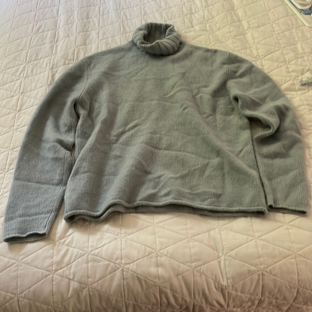 Cashmere turtleneck